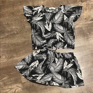 H&M Black and White Palm-Print Two-Piece Set